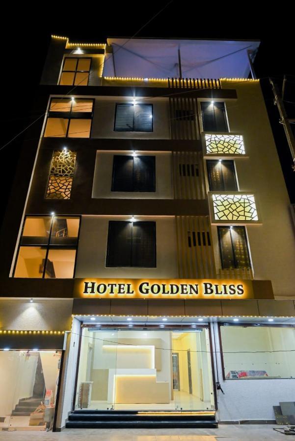 בהופאל Hotel Golden Bliss מראה חיצוני תמונה