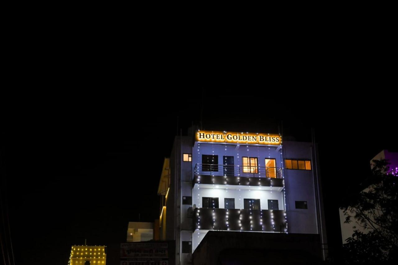 בהופאל Hotel Golden Bliss מראה חיצוני תמונה