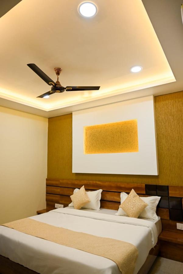 בהופאל Hotel Golden Bliss מראה חיצוני תמונה