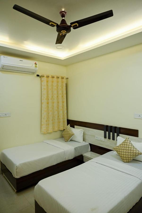 בהופאל Hotel Golden Bliss מראה חיצוני תמונה