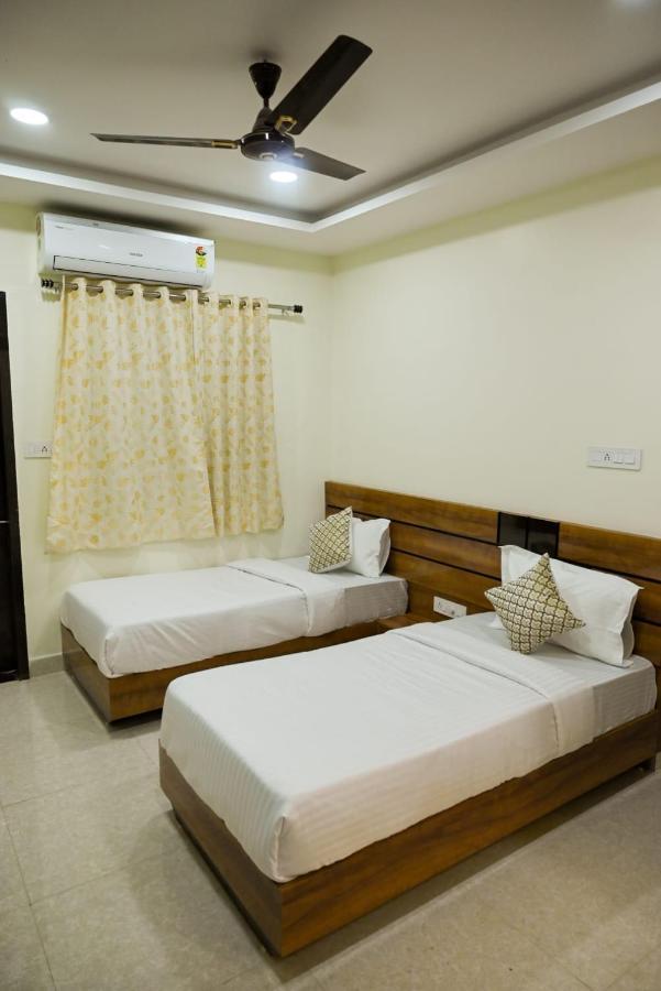 בהופאל Hotel Golden Bliss מראה חיצוני תמונה