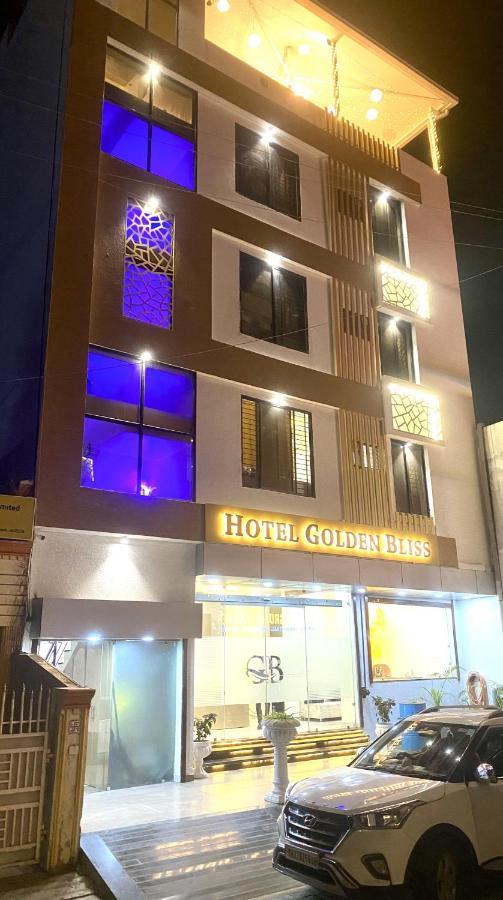 בהופאל Hotel Golden Bliss מראה חיצוני תמונה