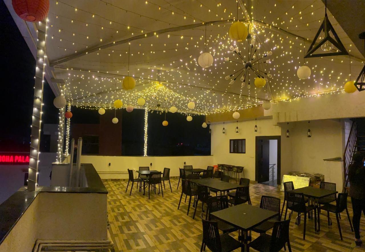 בהופאל Hotel Golden Bliss מראה חיצוני תמונה