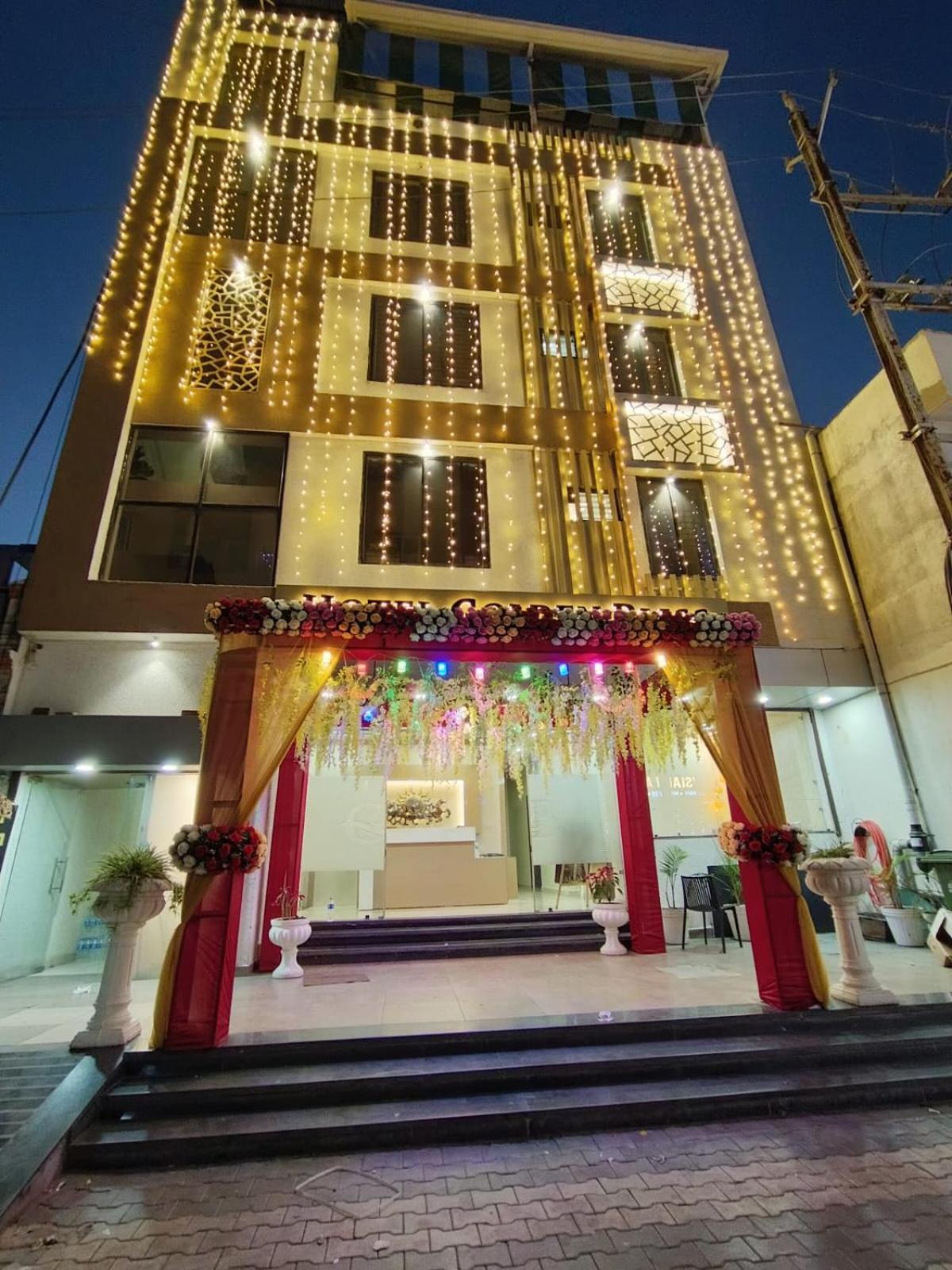בהופאל Hotel Golden Bliss מראה חיצוני תמונה